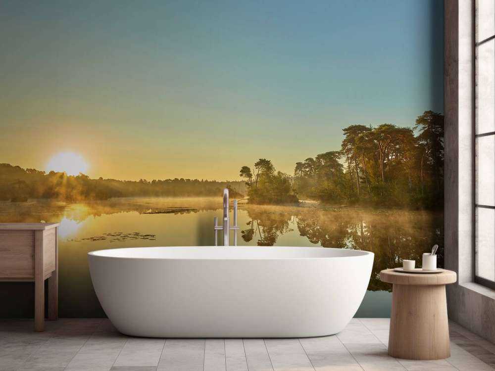 Solopgang ved skovsøen