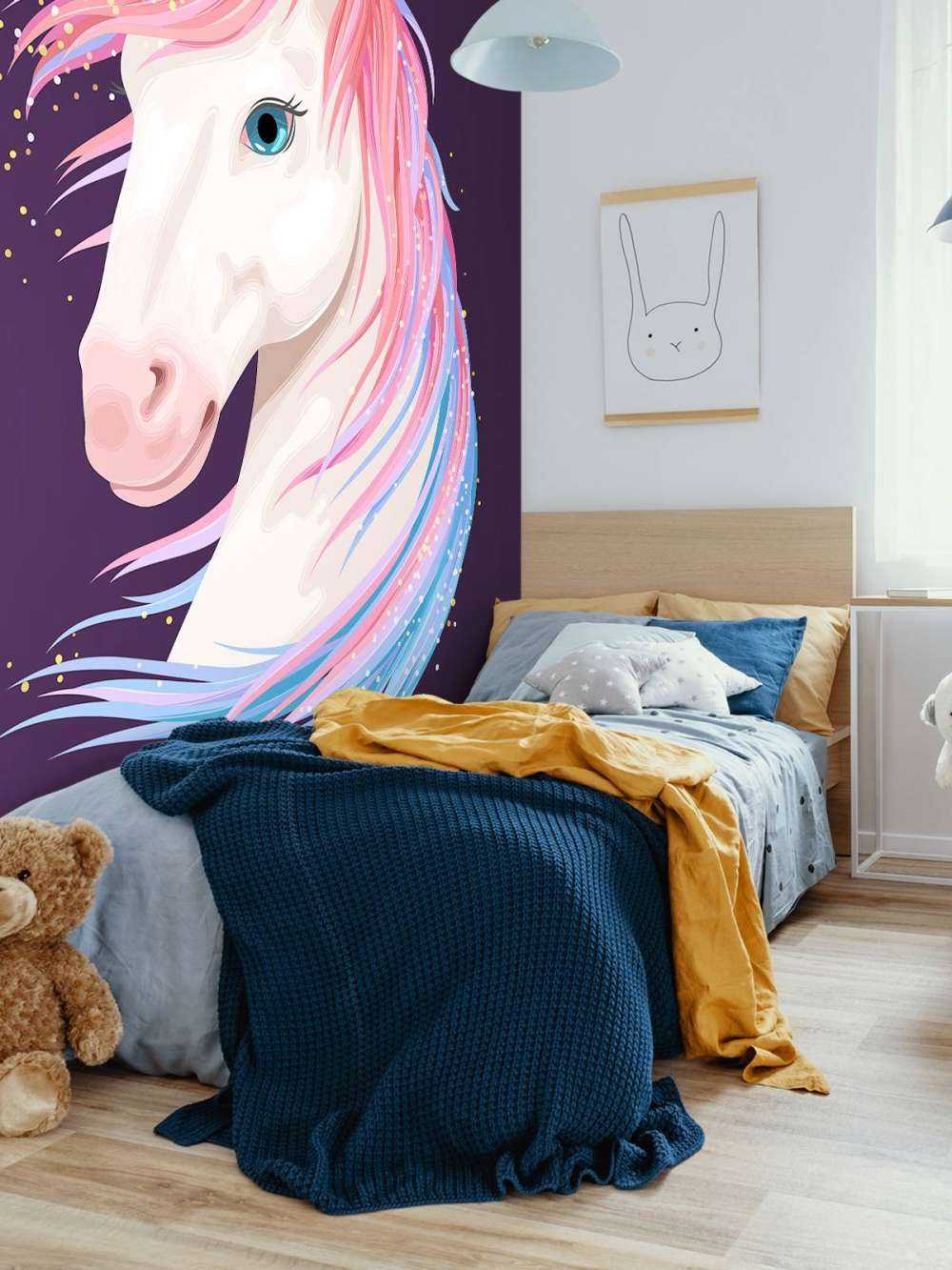 Enhjørning med farget manke