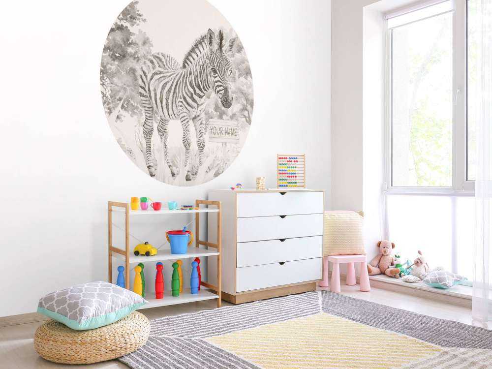 Ung sebra i naturen beige