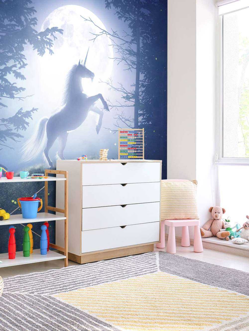 Enhjørning ved fuldmåne