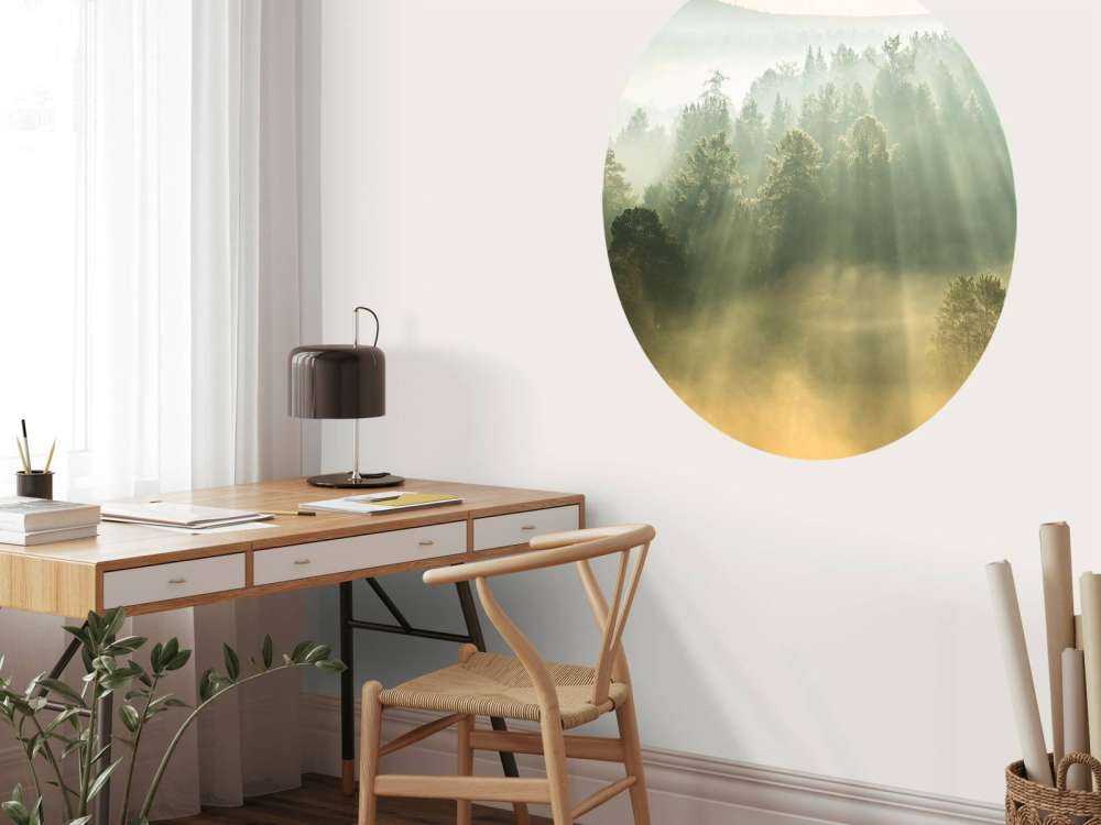 Soluppgång mellan kullarna