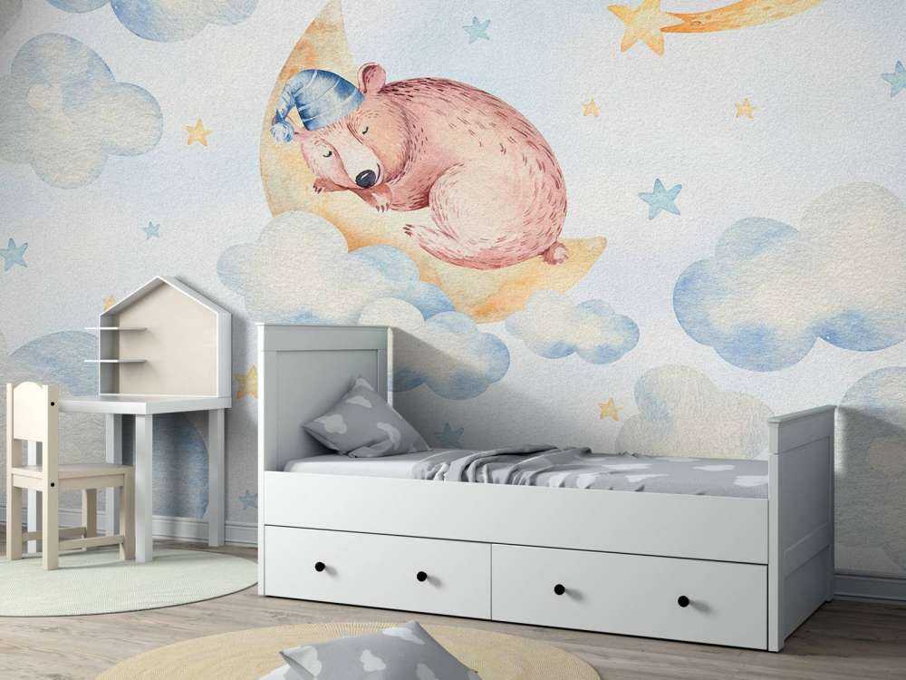 Sovende bjørn i skyene