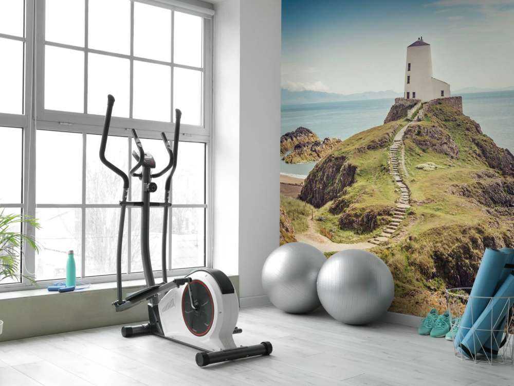 Fyr på et steinete feriested