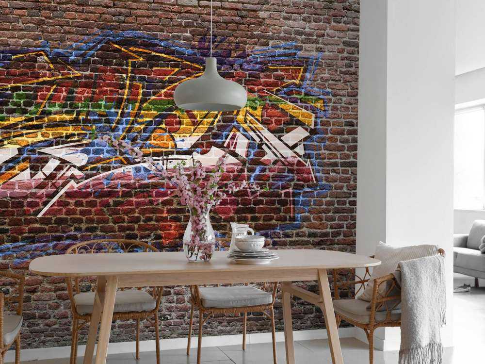 Graffiti på murvegg