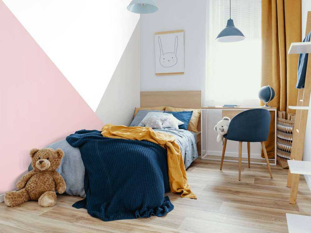 Rosa og grå trekanter