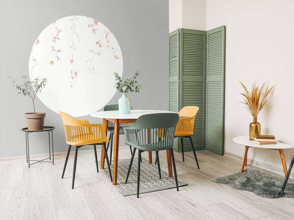 Ljus klematis vinstock