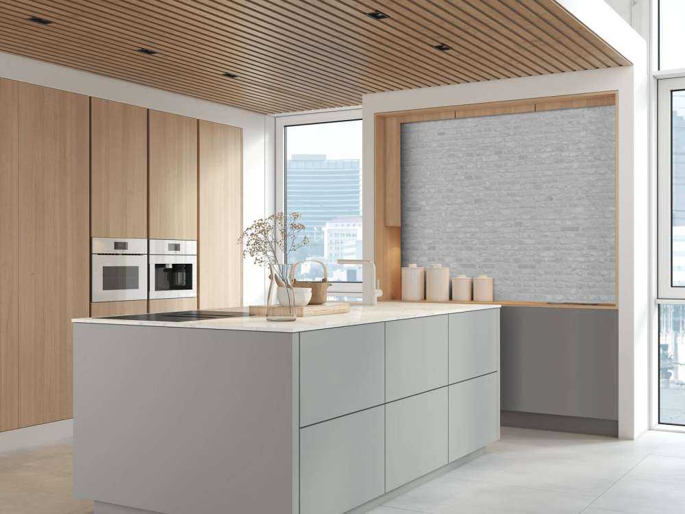 Hvid gammel murstensvæg