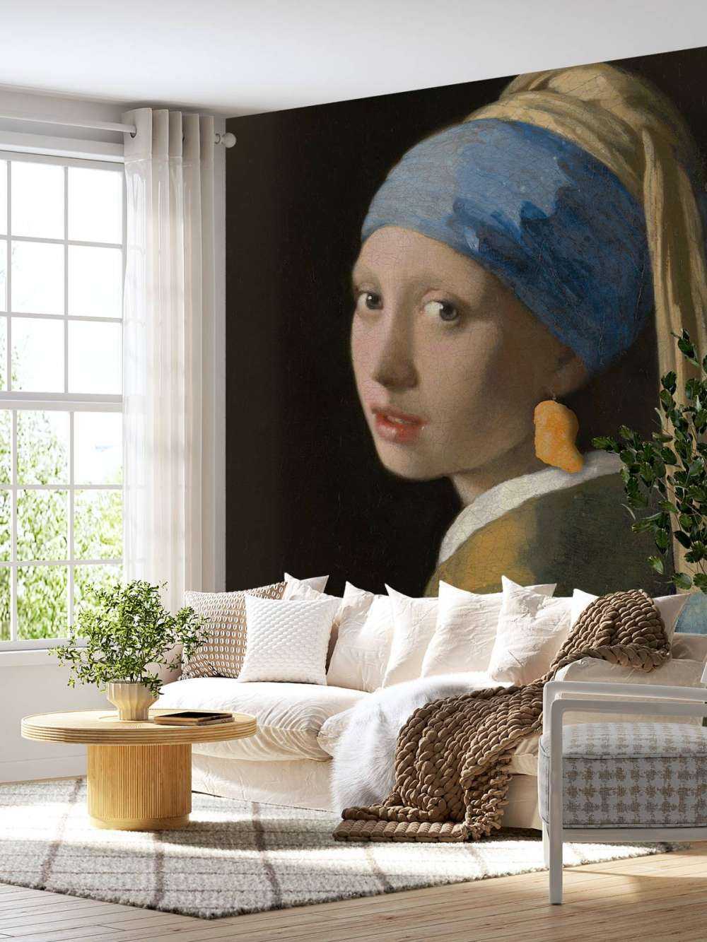 Jente med en kyllingklump