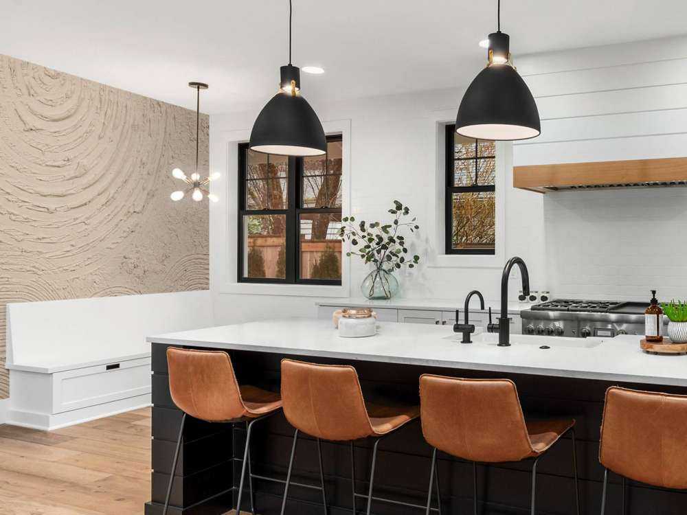 Organiske former og linjer i taupe