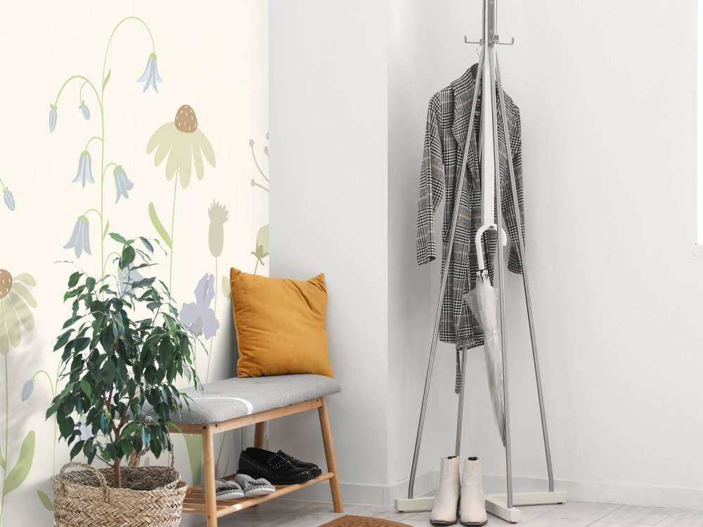 Blomsterfält i hög beige, gammelrosa, grön och lila