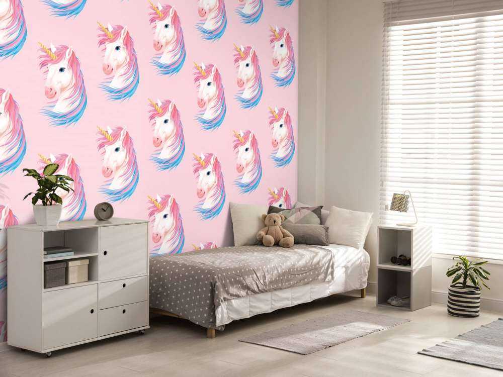 Vit enhörning med gyllene horn