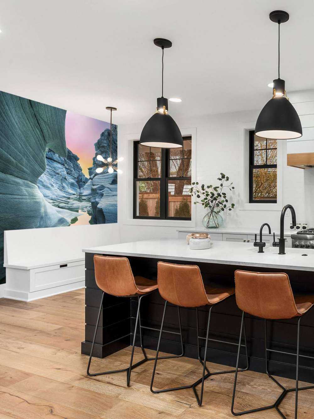 Grotte med farget himmel