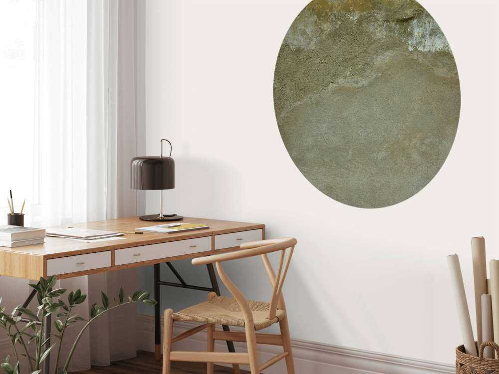 Vägg med restaurerad stuckatur
