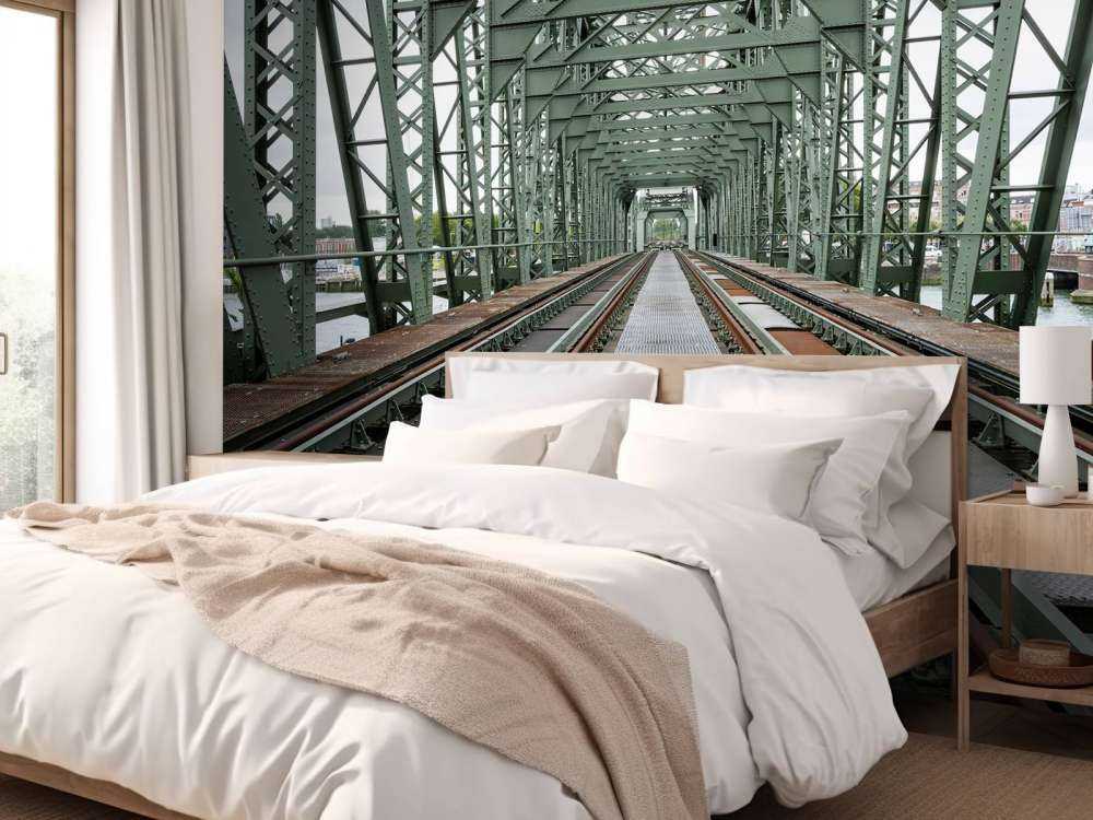 Monumental jernbanebro De Hef i Rotterdam  