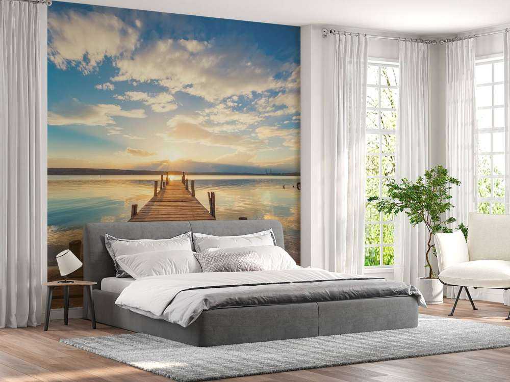 Anløbsbro ved søen