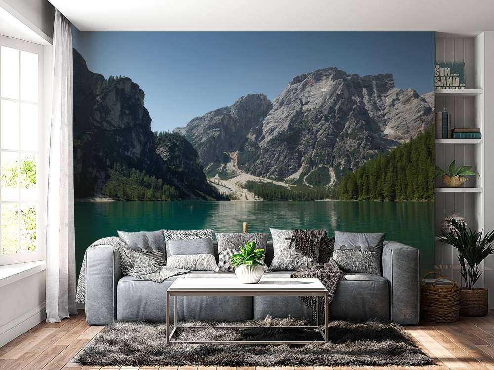 Lago di Braies fra en båd