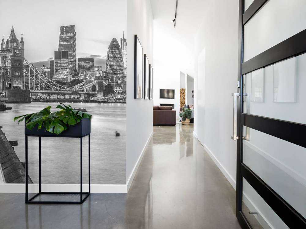 London Riverside Promenade