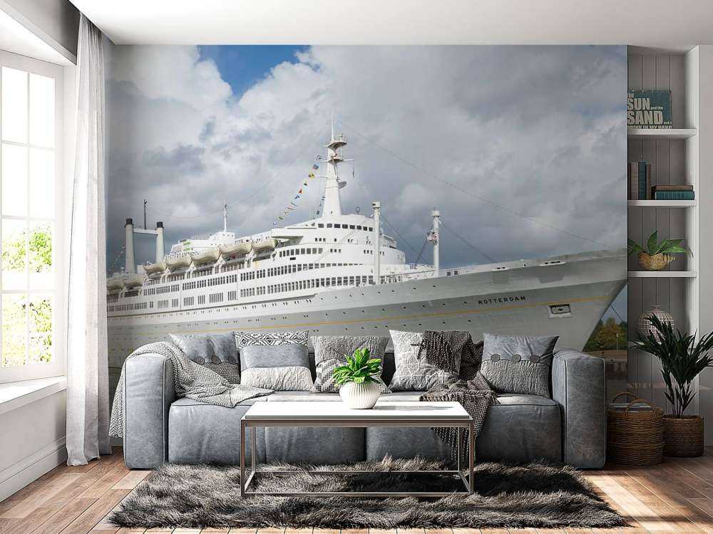 Stilfull havmonster i havnen