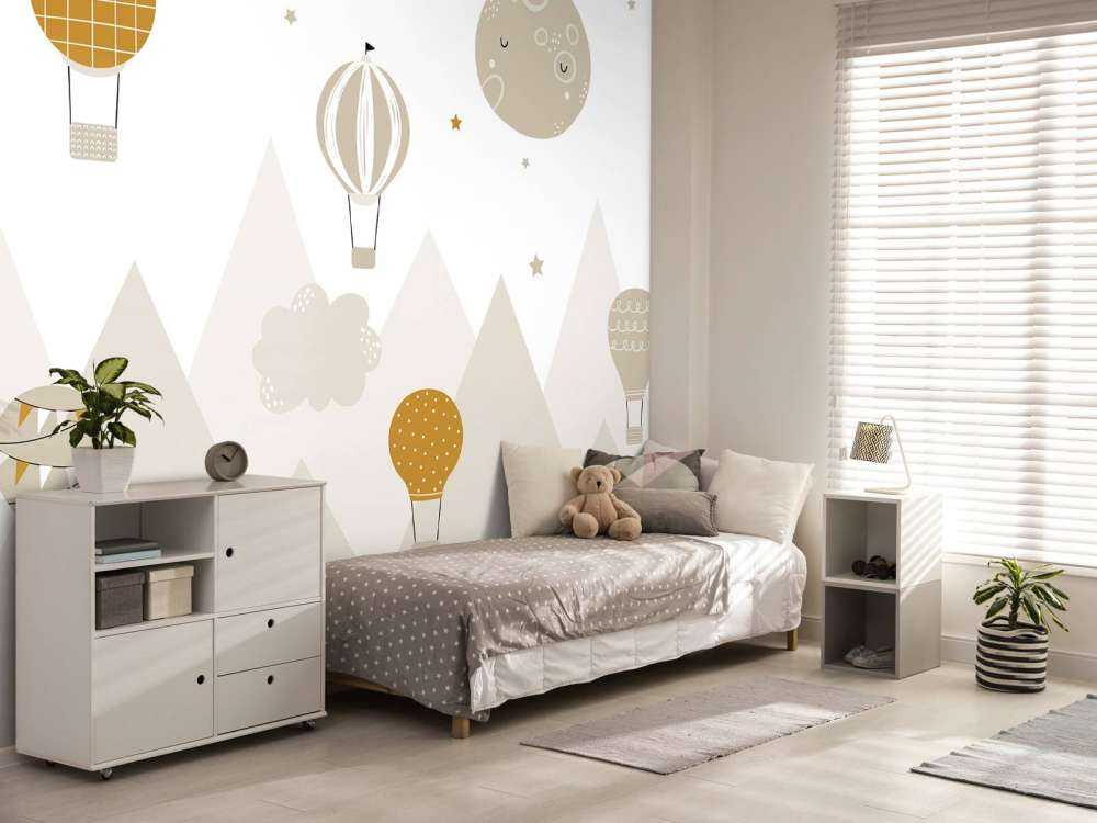 Varmluftsballonger genom bergen