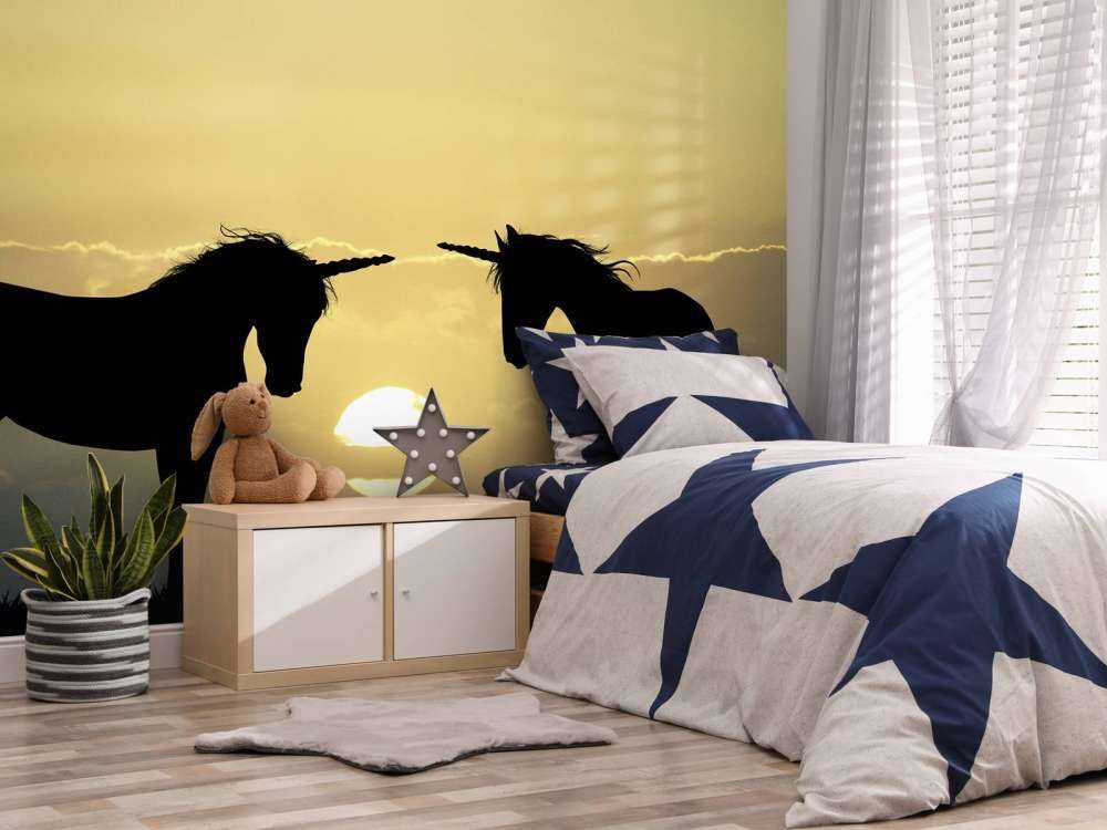 Enhörningar i solnedgången