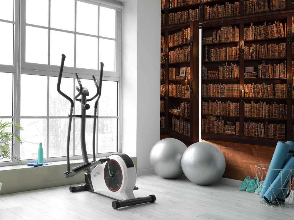 Hemlig bibliotek med dold dörr