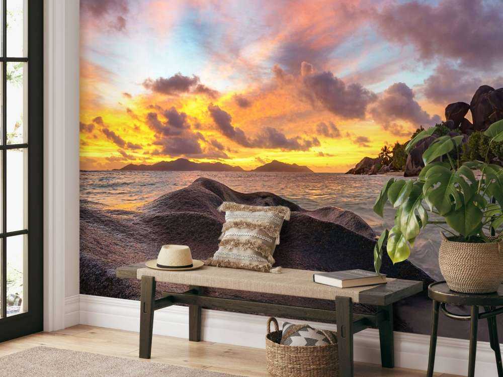 Solnedgång på tropisk strand