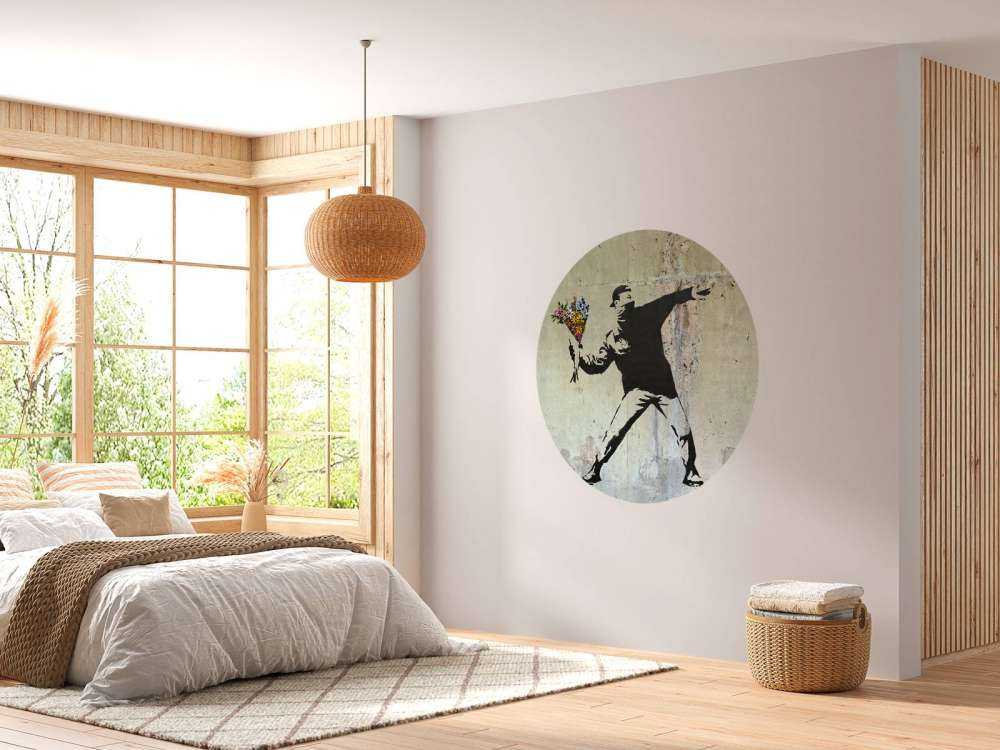 Banksy - Flower thrower, raw concrete