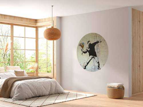 Banksy - Flower thrower, raw concrete