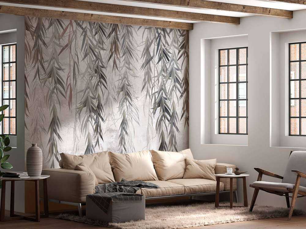 Hængende grene over beton