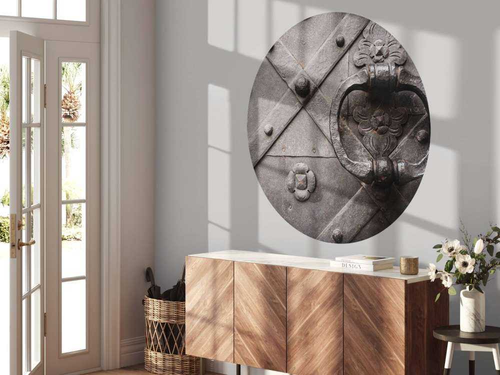 Gammel dør med håndtak