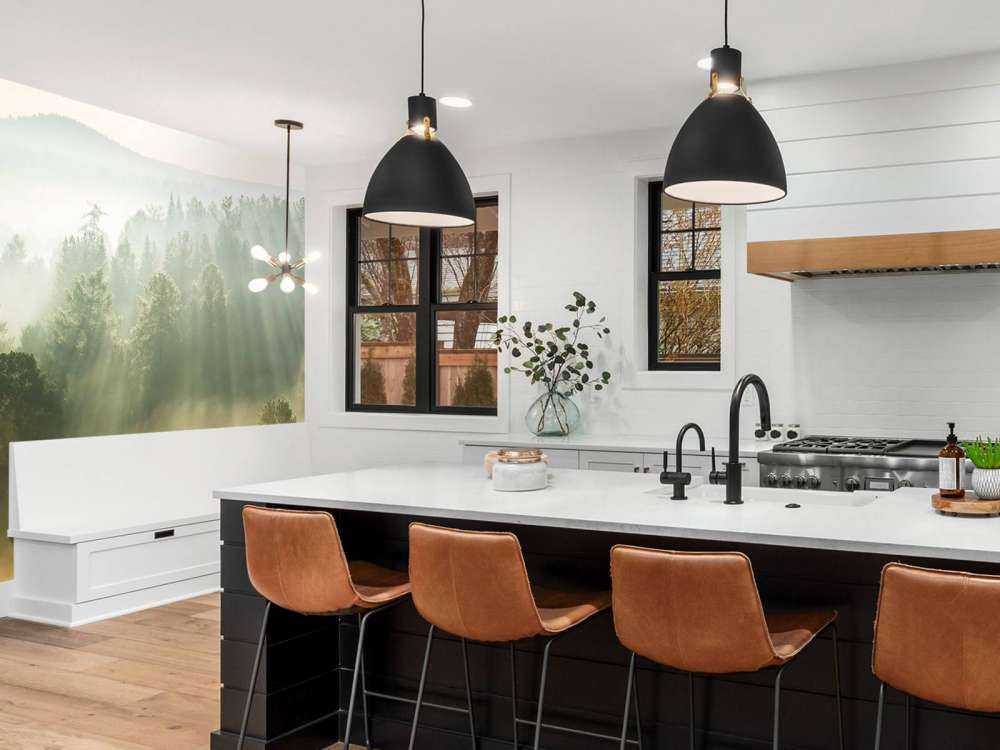 Soloppgang mellom åsene