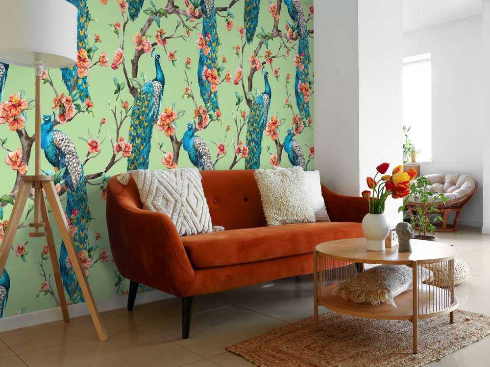 Påfugl med Hageblomster