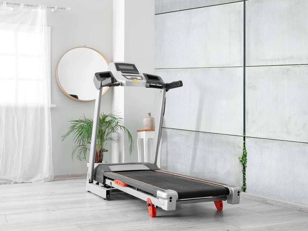 Vegg av betongplater