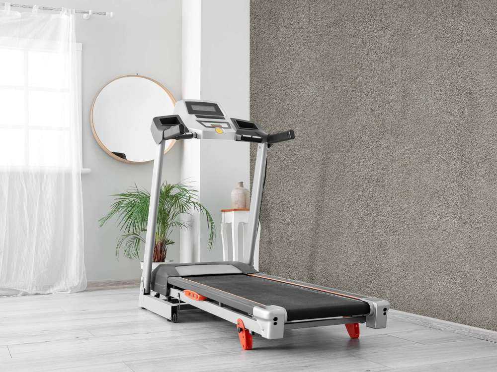 Betongvegg med fine steiner