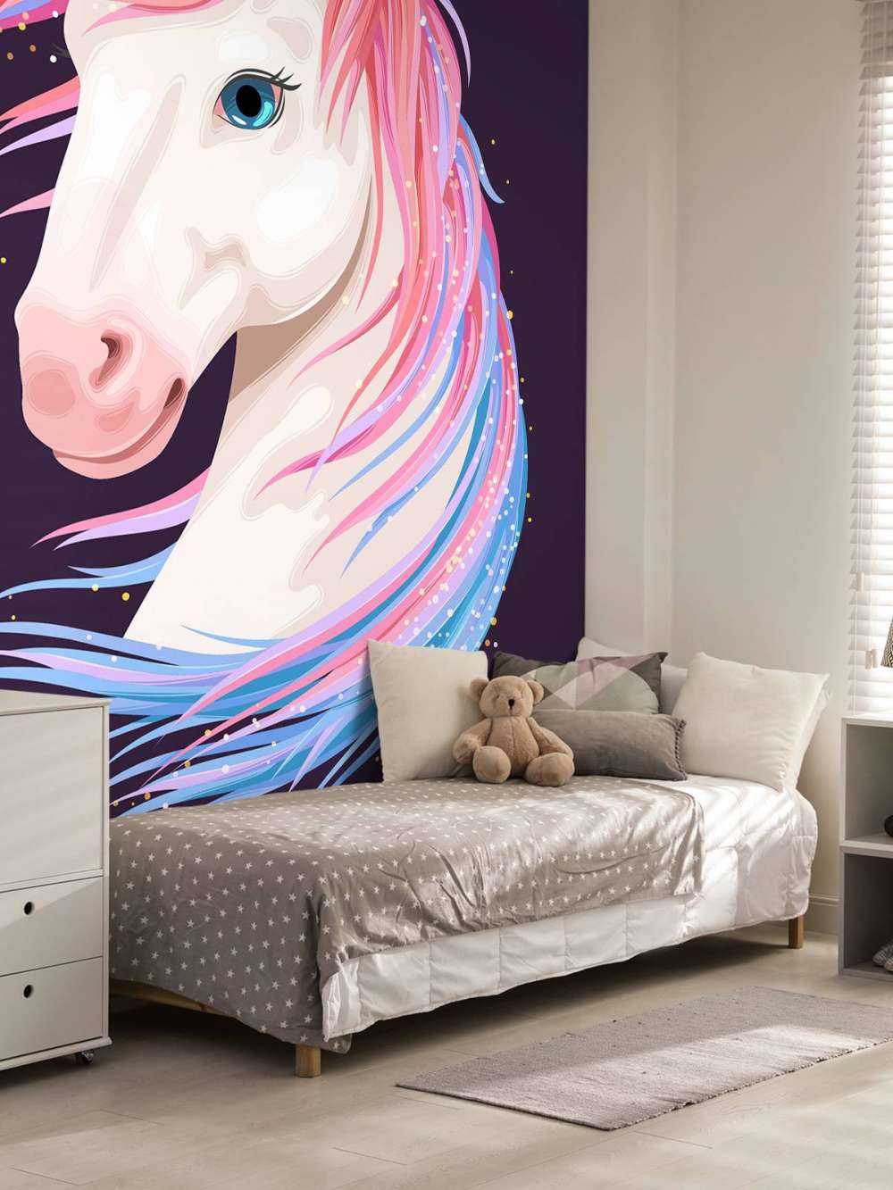 Enhjørning med farget manke