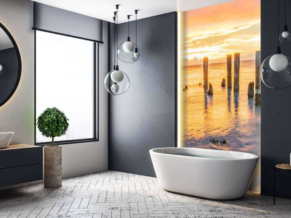 Roligt hav ved solopgang