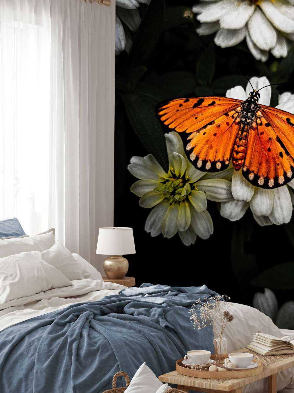 Monark-sommerfugl på en blomst