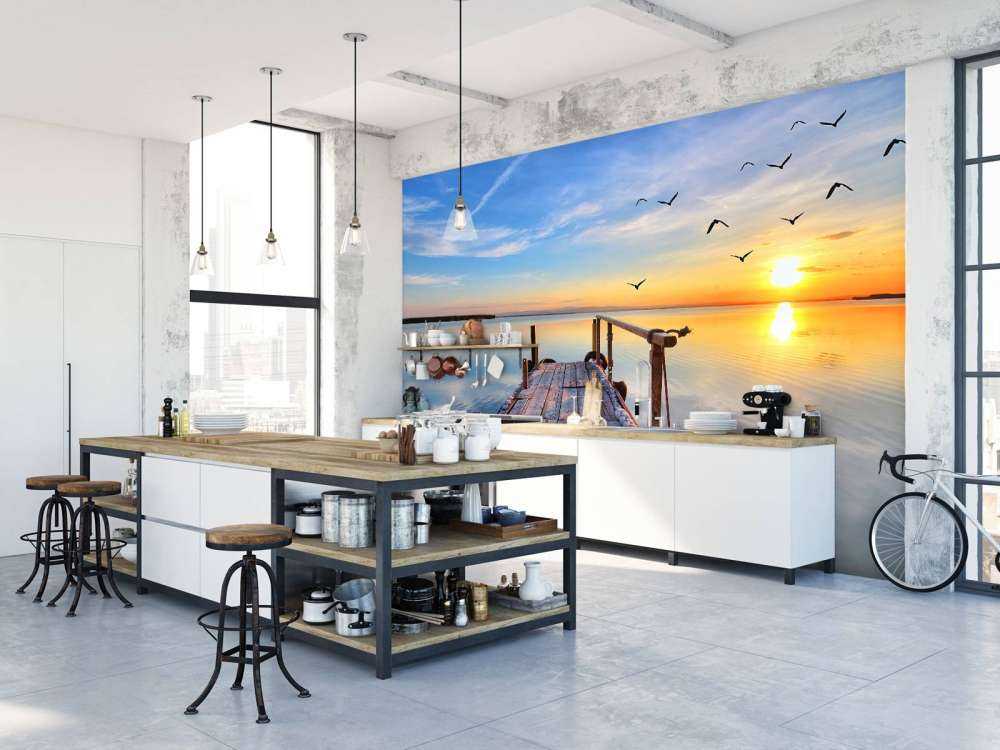 Fåglar ovanför havet