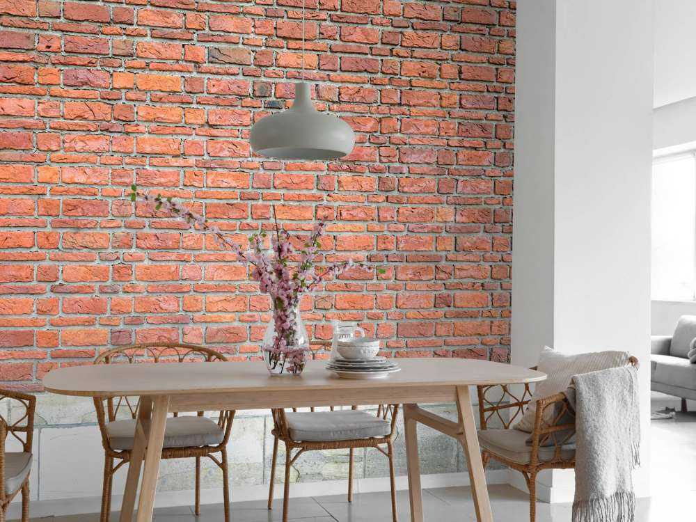 Mursten med gammel beton