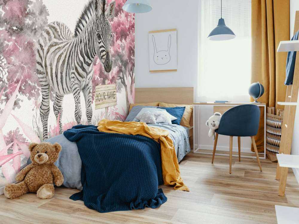 Ung zebra i naturen lyserød