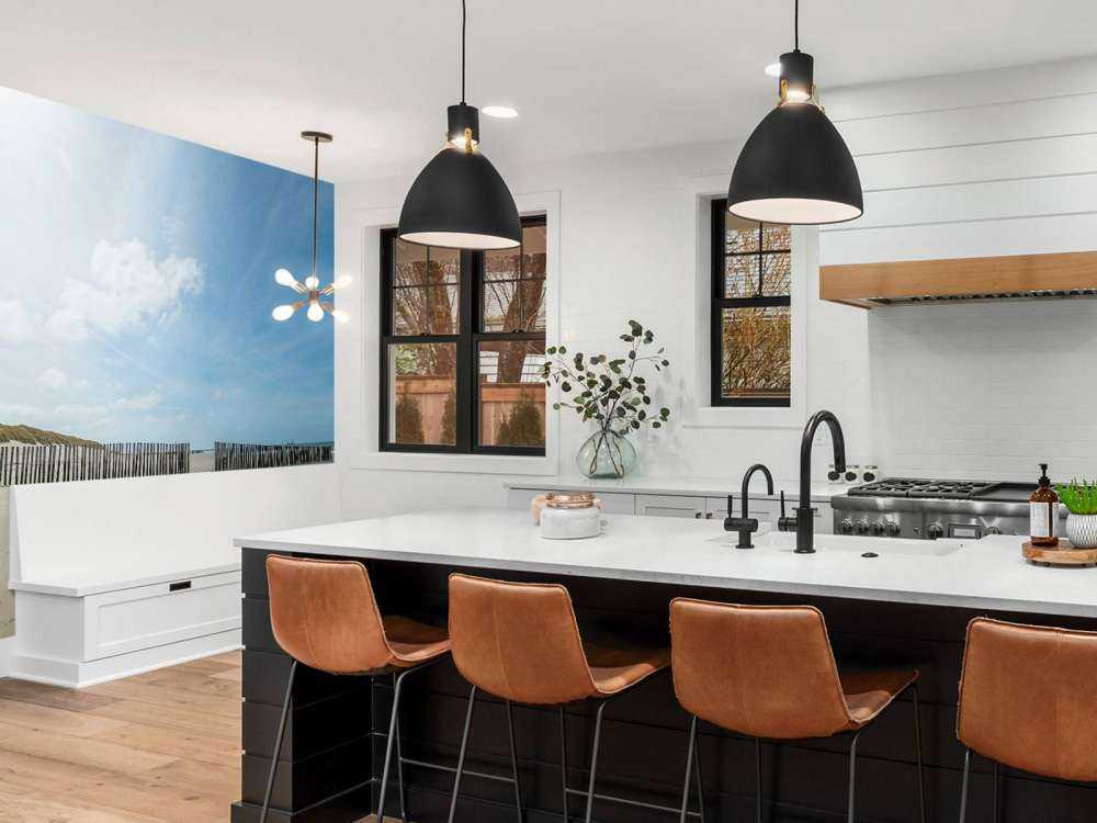 Bølgebrydere på stranden