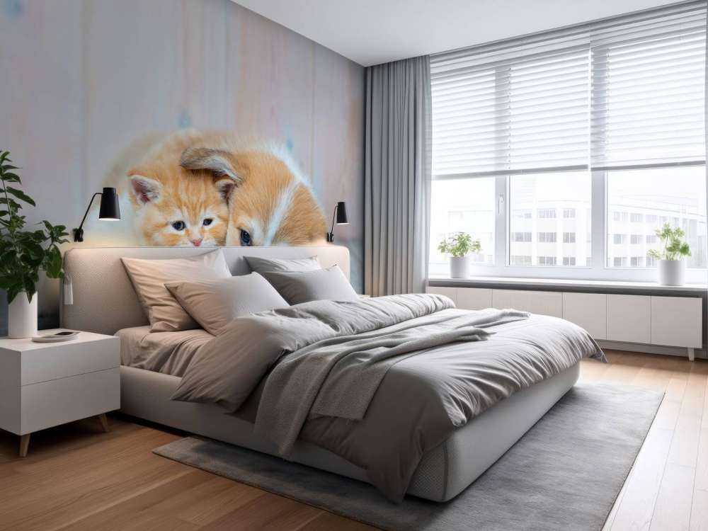 Kat tapet. Billede af en killing og en hvalp.