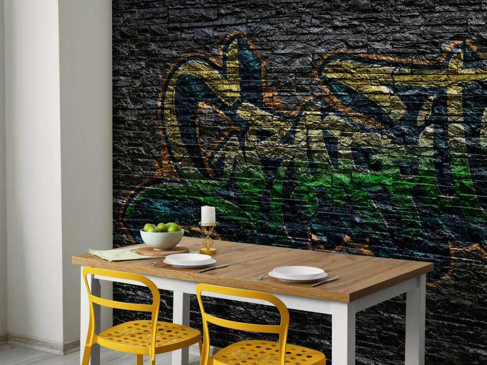 Graffiti på svarte steiner