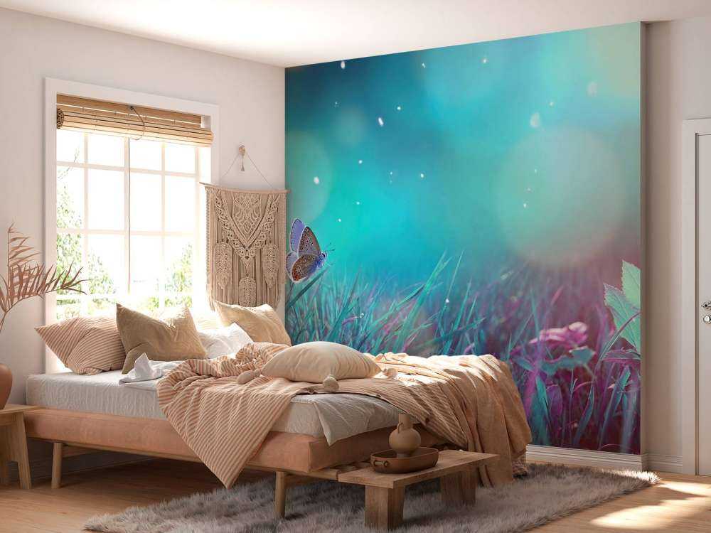 Sommerfugl om morgenen dugg