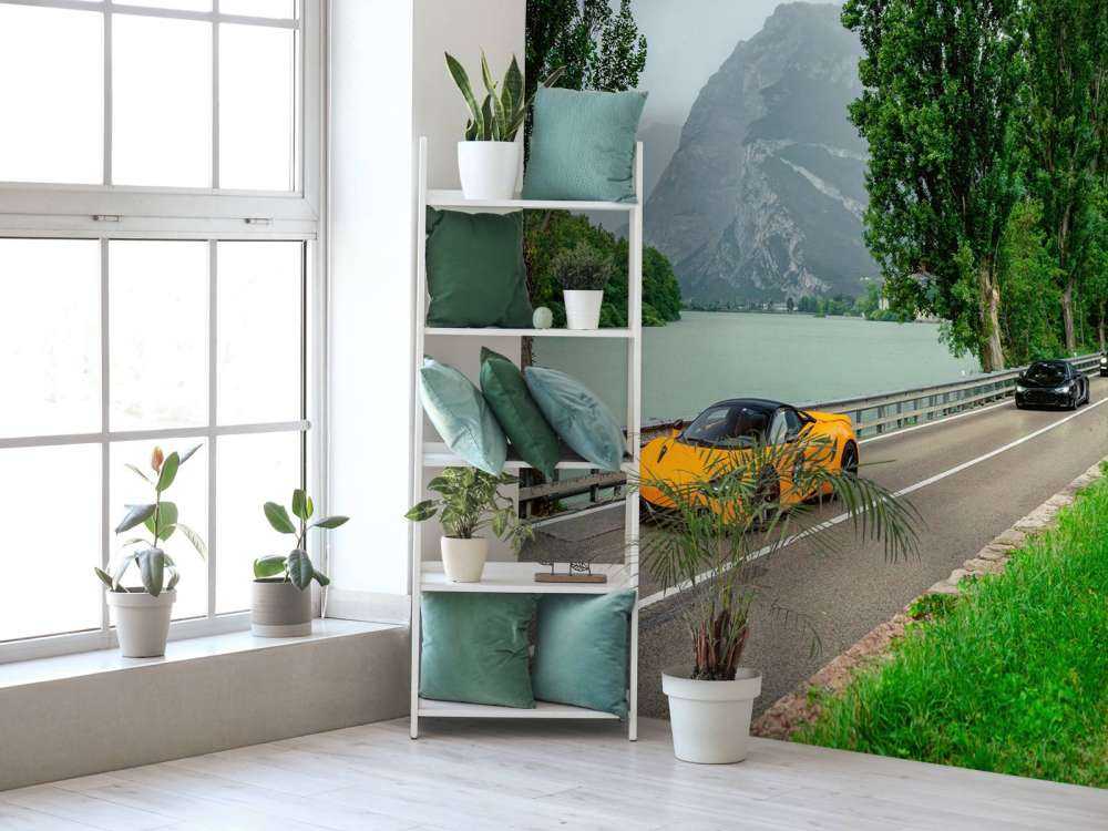 Ritt gjennom Alpene langs innsjøen