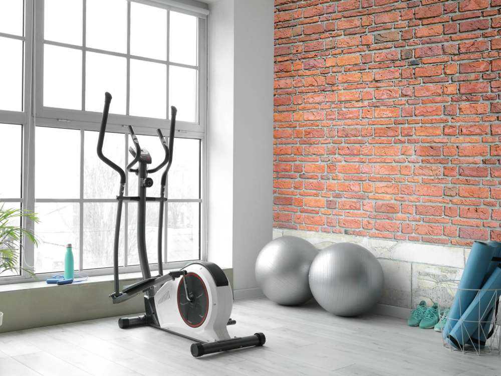 Mursten med gammel beton