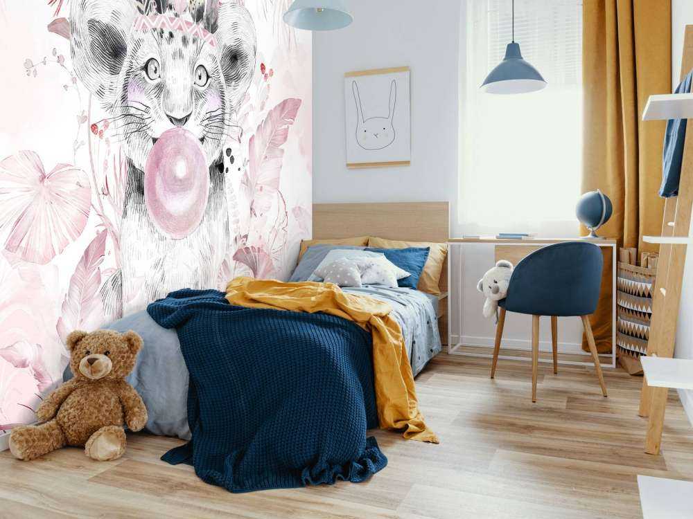 Lekfull valp och rosa drömmar