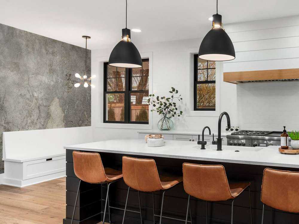 Sprucken betong med stuckatur