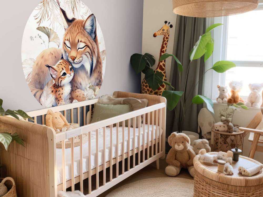 Kærlig lynx med unge