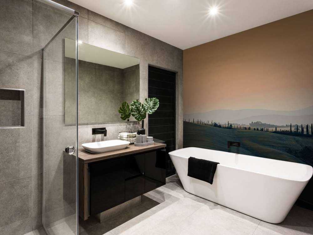 Oransje glød over italiensk landskap